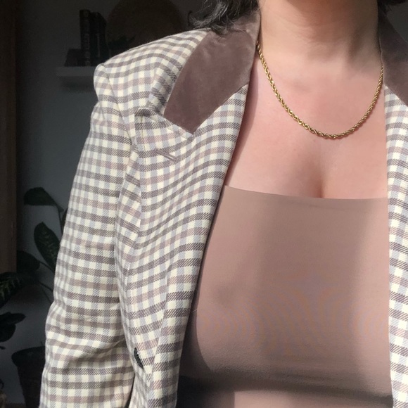 Grey and Taupe Plaid Cropped Blazer - Picture 9 of 10
